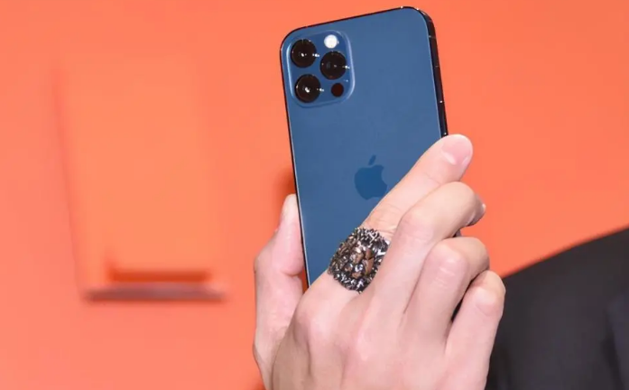 昌江苹果手机维修分享iPhone12系列重启方法教程 